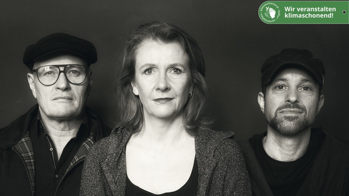 Das ‚Birgit Denk Trio‘ bringt am Freitag ihr  klimaschonendes Musikkabarett nach Pitten