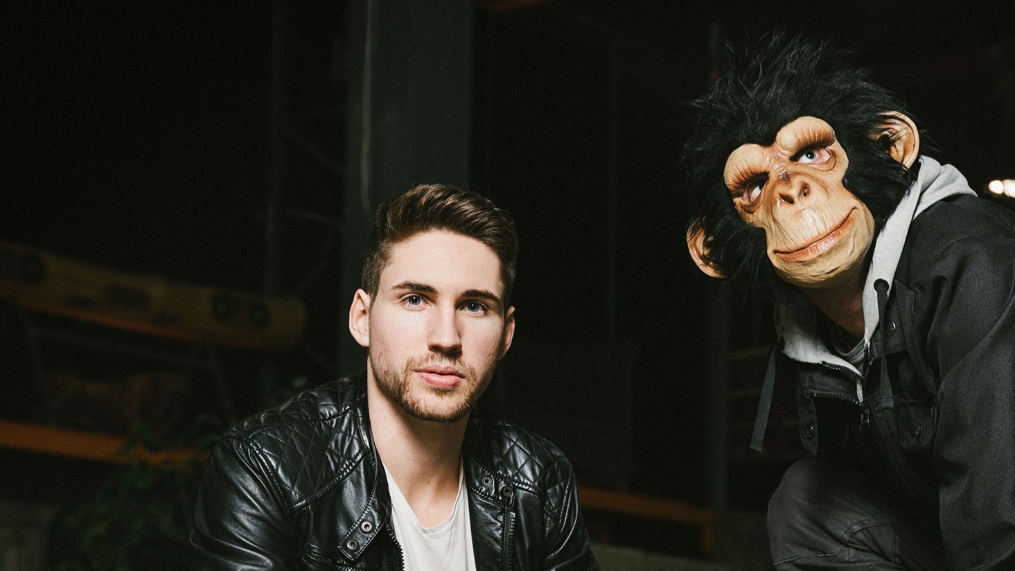 Man vs. Monkey landete mit dem Debut-Album Monkey Moments auf der Scheibenwelt