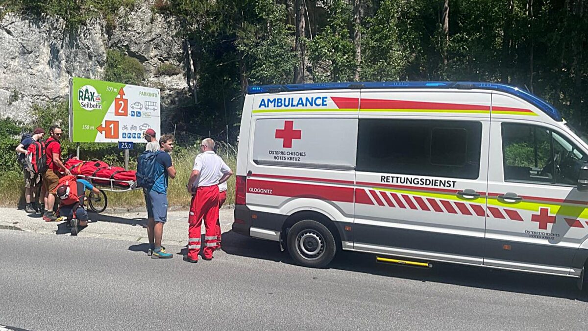 Zwischen-Mittwoch-und-Samstag-sorgten-vier-Taubergungen-im-Einsatzgebiet-der-Bergrettung-Reichenau-f-r-regen-Betrieb
