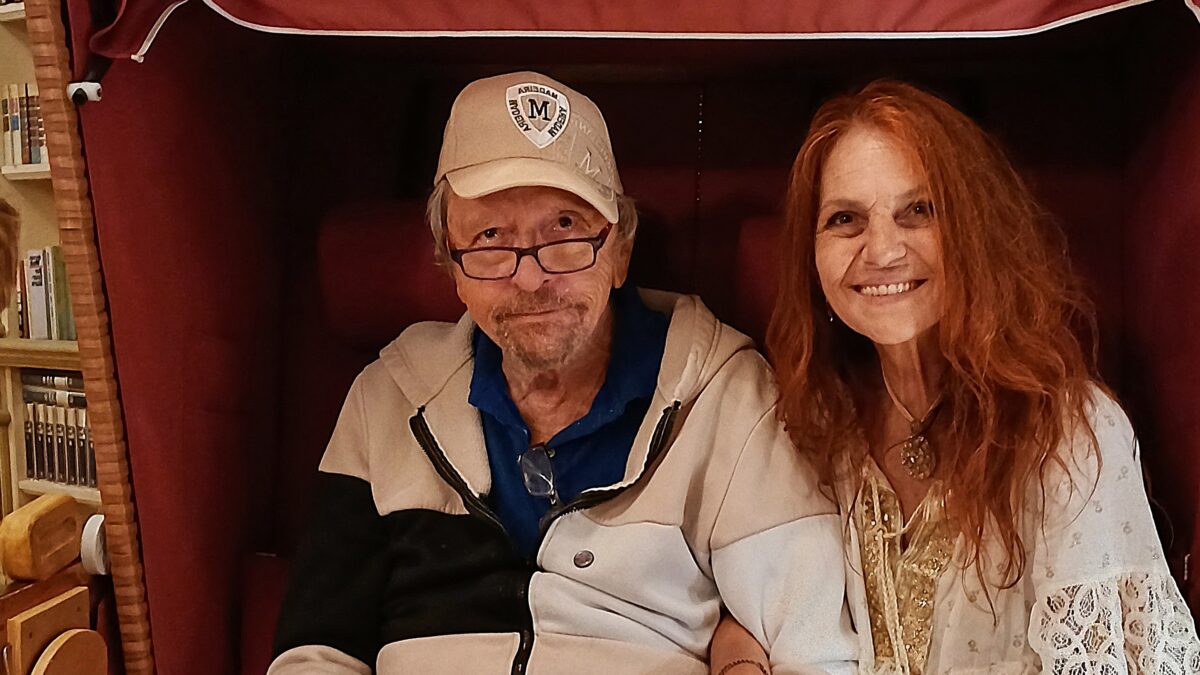 Vero W lff Und Klaus M ller Rienzburg Unterhielten Im Literatursalon 