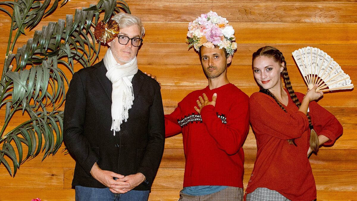 Die-US-Folkband-Bombadil-landete-gestern-mit-ihrem-neuen-Album-How-The-Moon-Got-Back-Home-auf-der-Scheibenwelt