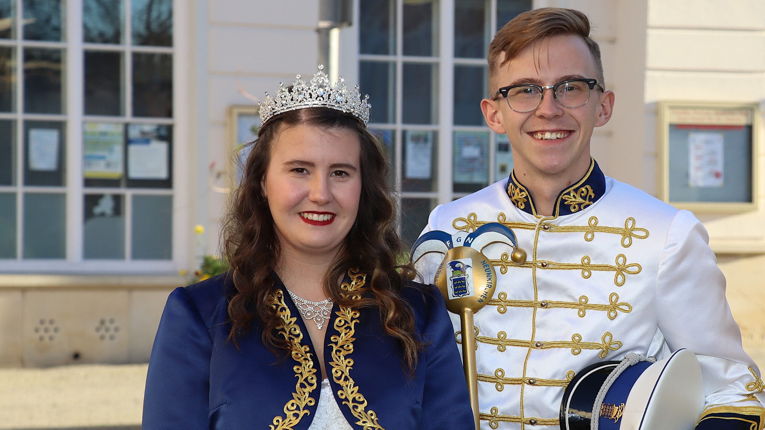 Landesnarrenhauptstadt Neunkirchen – das Landesnarrenwecken bricht am Dienstag, 11. 11. um 11 Uhr 11 vor dem Rathaus aus