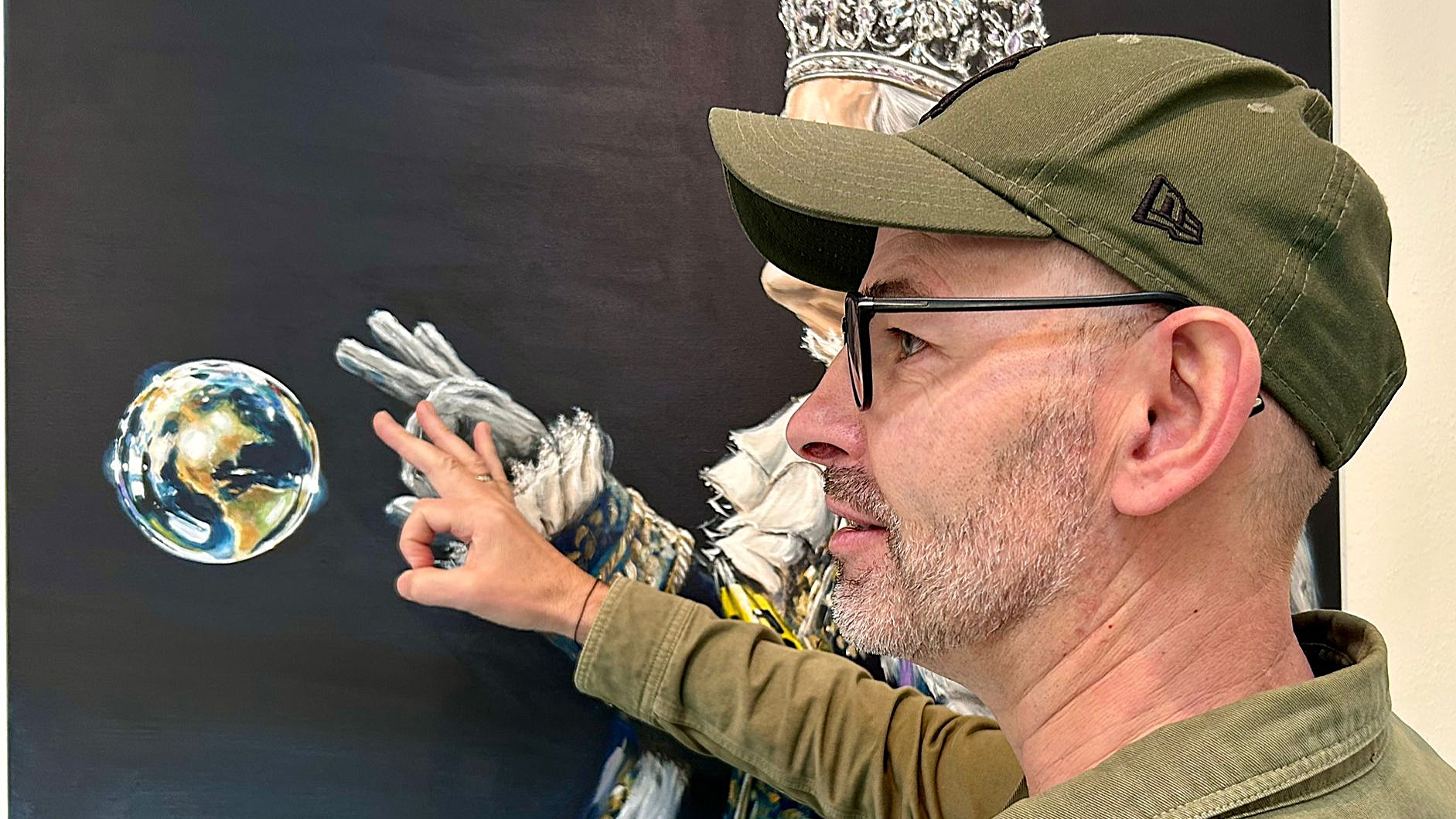 Der Breitenauer Künstler Manfred Paar präsentiert einen Querschnitt seines Schaffens im Alten Herrenhaus in Ternitz
